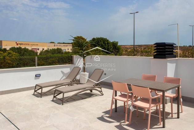 Nueva construcción  - Villa - Semi pareado -
Sucina