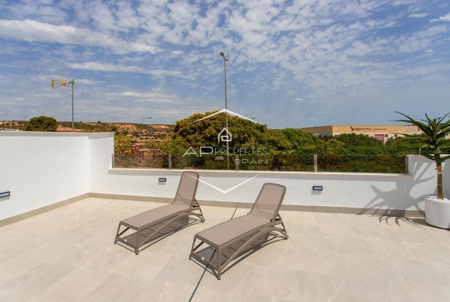 Nueva construcción  - Villa - Semi pareado -
Sucina