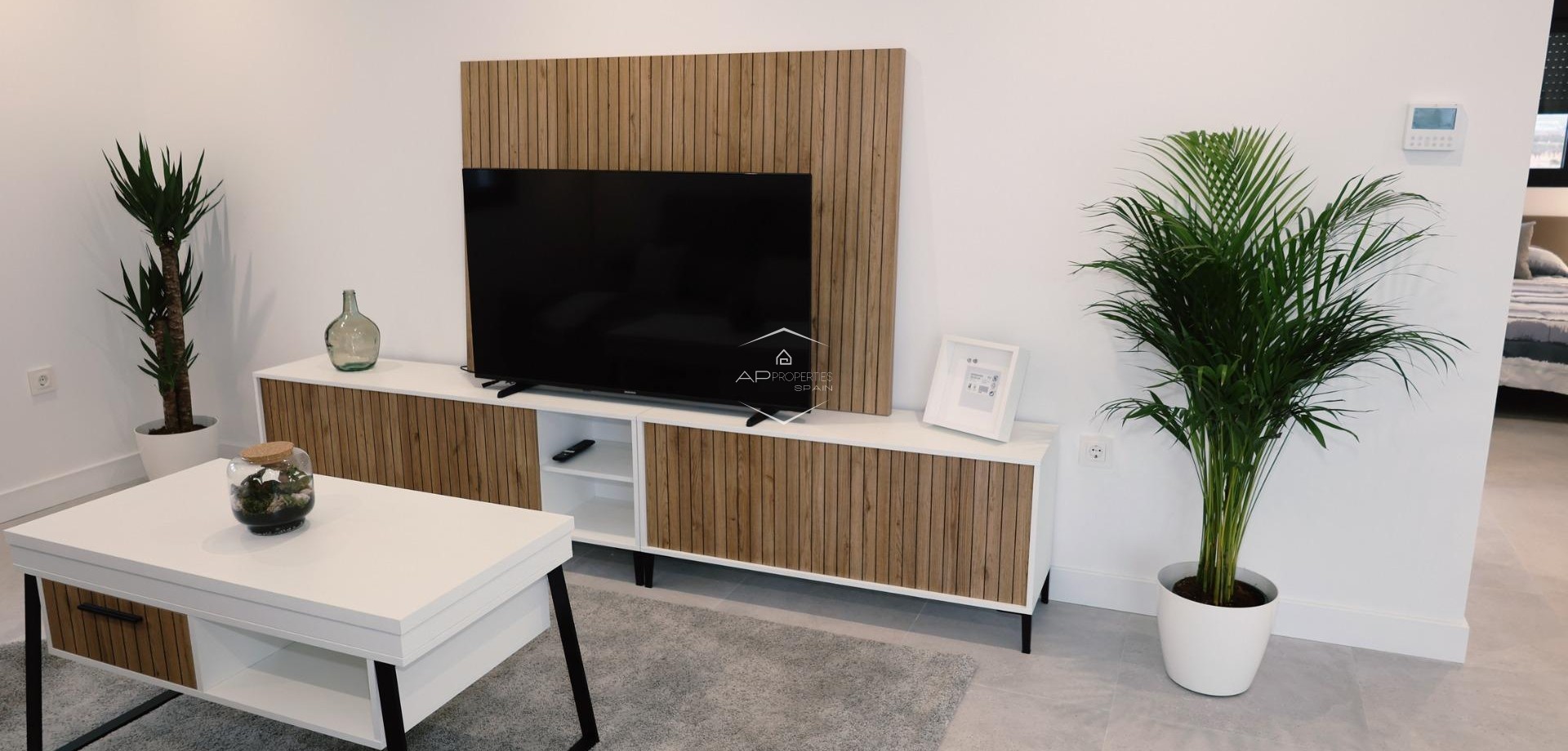 Nowy budynek - Szeregowiec -
Fuente Álamo - La Pinilla