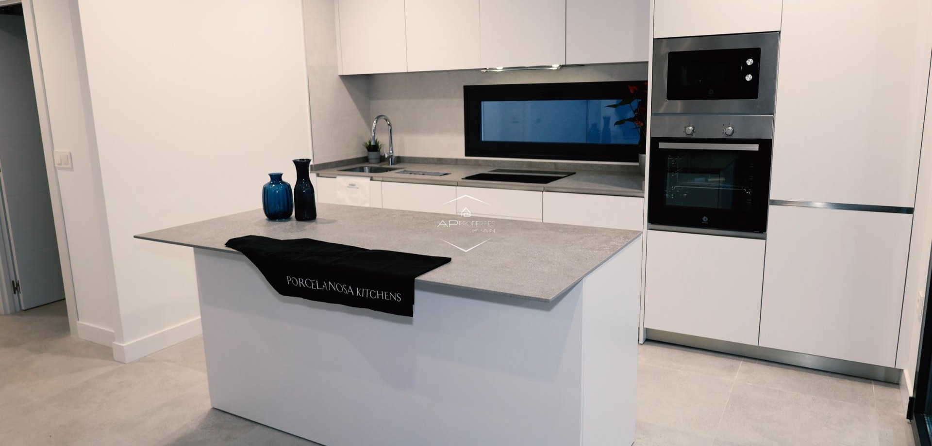 Nowy budynek - Szeregowiec -
Fuente Álamo - La Pinilla