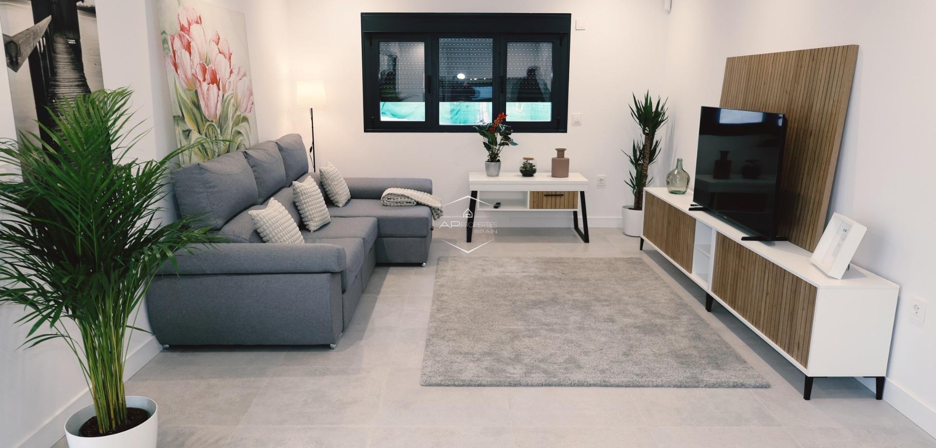 Nowy budynek - Szeregowiec -
Fuente Álamo - La Pinilla