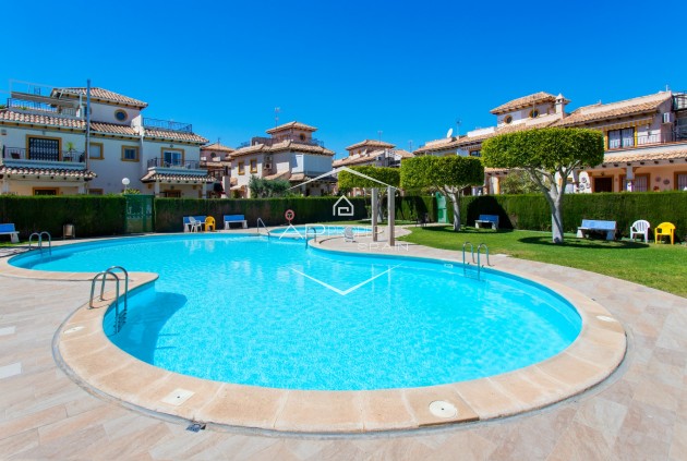 Revente - Bungalow -
Orihuela Costa