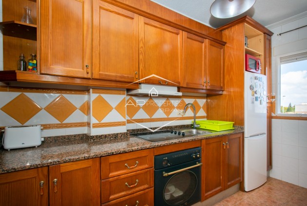 Revente - Bungalow -
Orihuela Costa