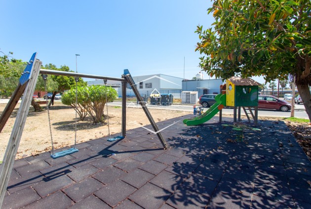 Revente - Bungalow -
Orihuela Costa