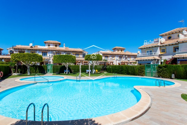 Revente - Bungalow -
Orihuela Costa
