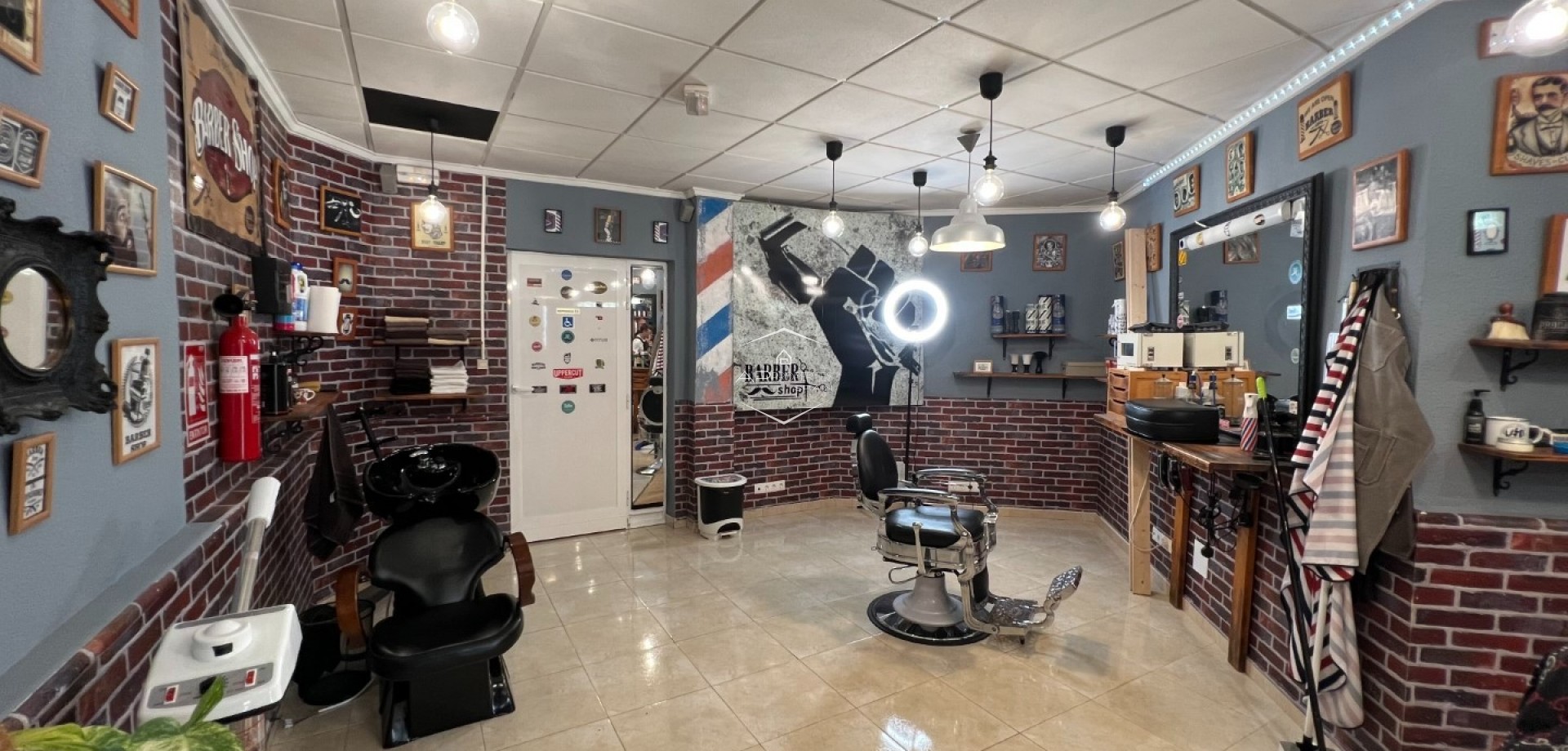 Resale - Commercial premises / Commercial unit / Retail space -
Guardamar del Segura - Guardamar pueblo