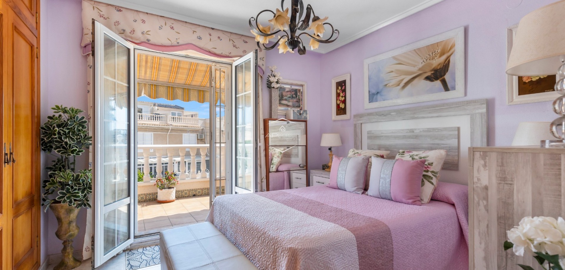 Resale - Villa - Detached -
Torrevieja - Zona los Frutales