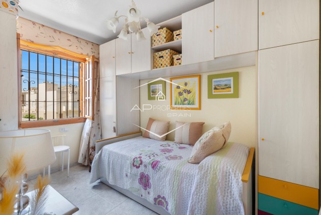 Resale - Villa - Detached -
Torrevieja - Zona los Frutales