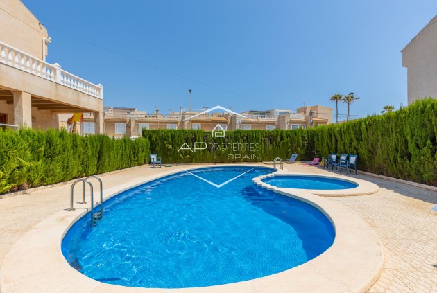 Resale - Villa - Detached -
Torrevieja - Zona los Frutales