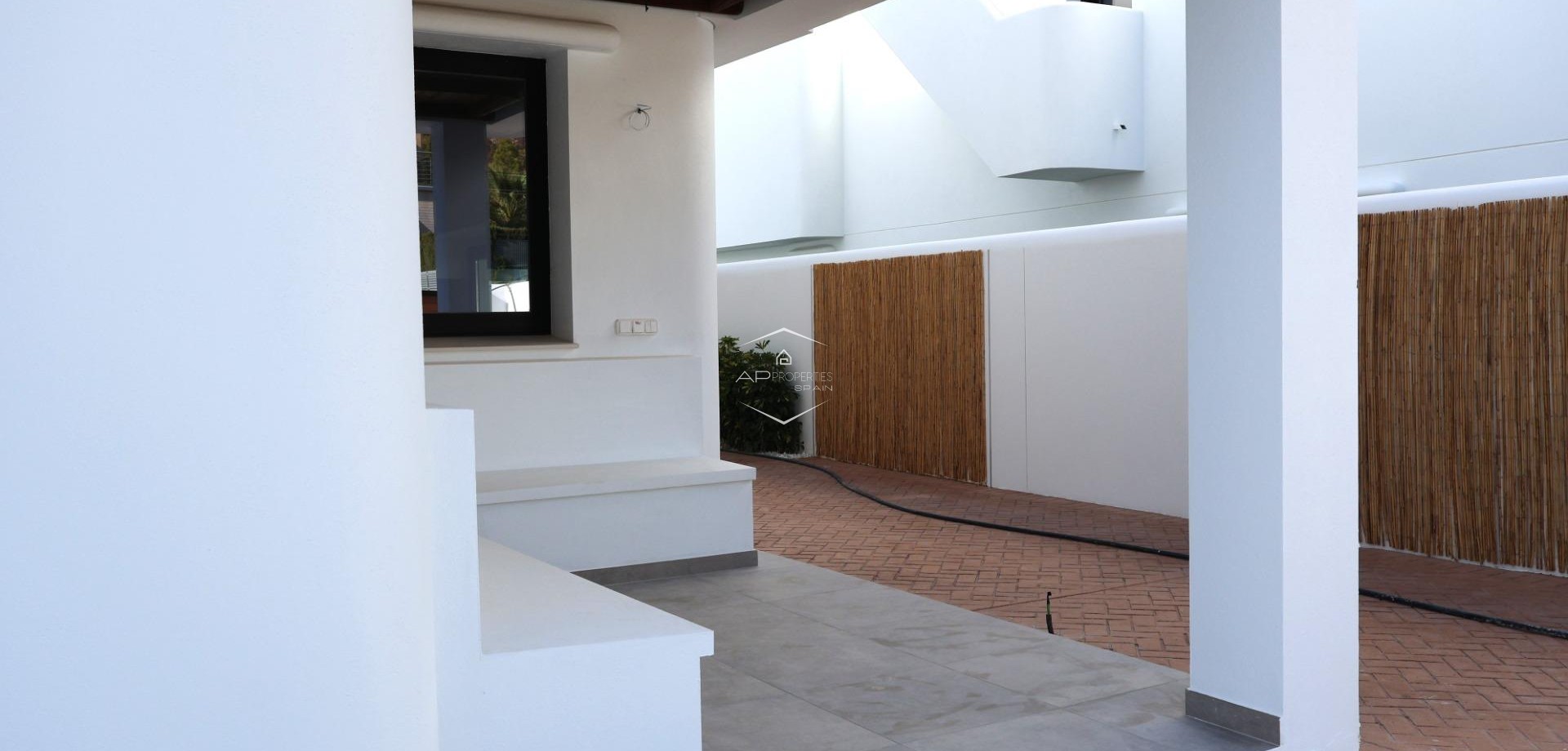 Nowy budynek - Willa - Dom wolnostojący -
Alfas del Pí - El Albir