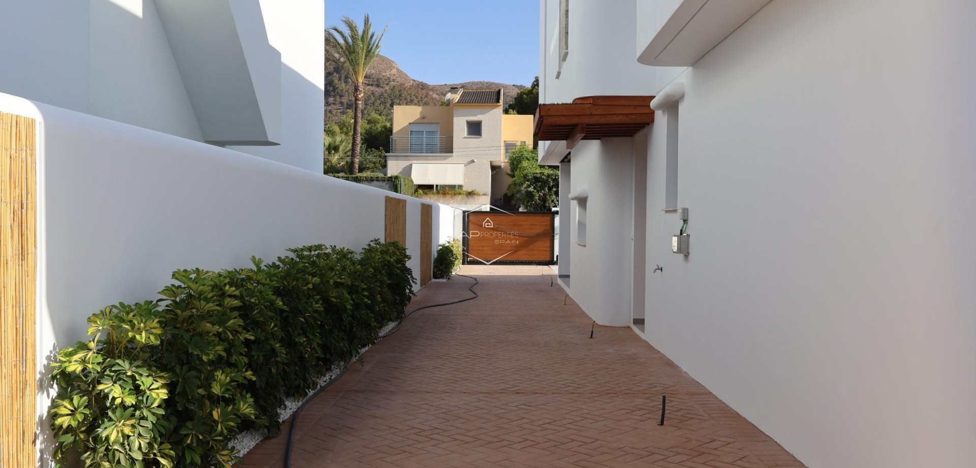 Nowy budynek - Willa - Dom wolnostojący -
Alfas del Pí - El Albir