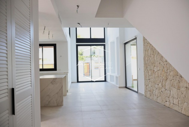 Nowy budynek - Willa - Dom wolnostojący -
Alfas del Pí - El Albir