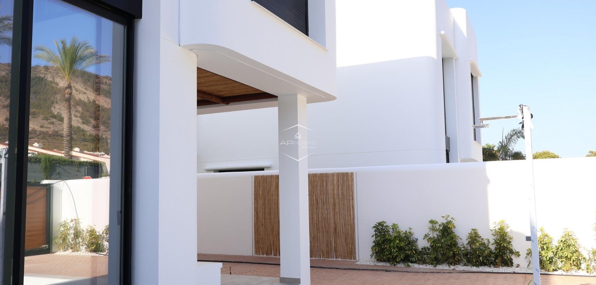 Nowy budynek - Willa - Dom wolnostojący -
Alfas del Pí - El Albir