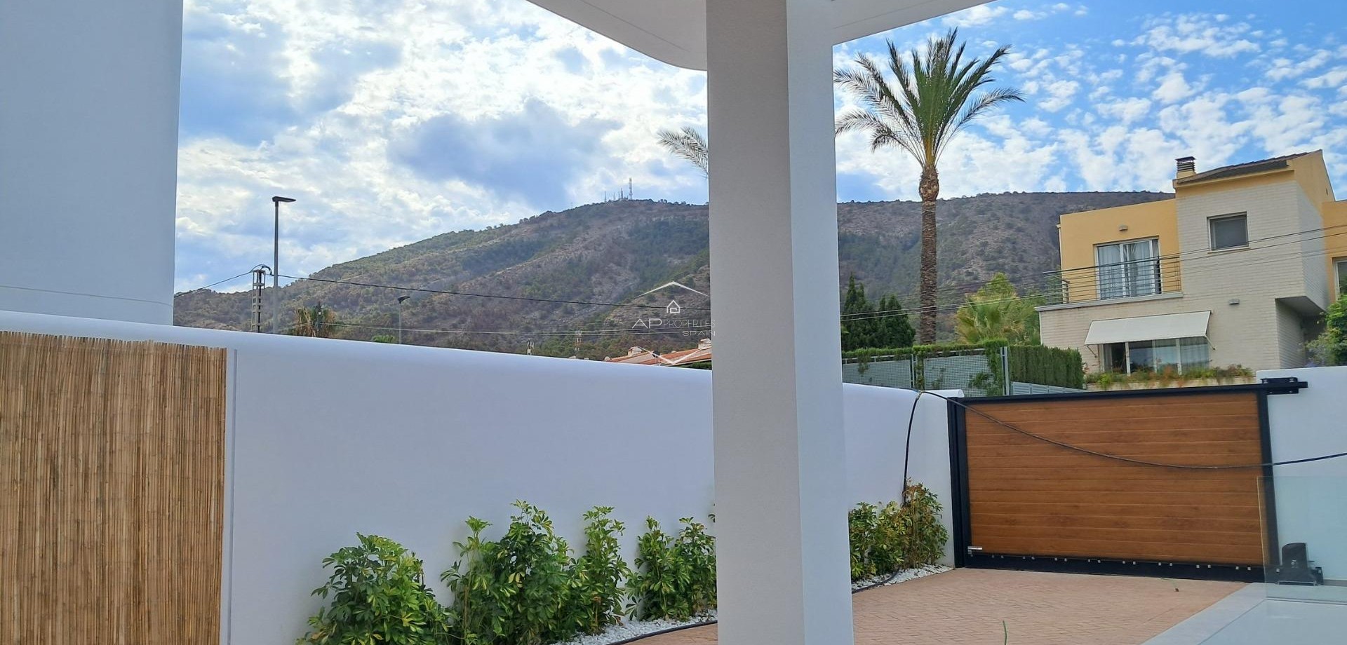 Nowy budynek - Willa - Dom wolnostojący -
Alfas del Pí - El Albir