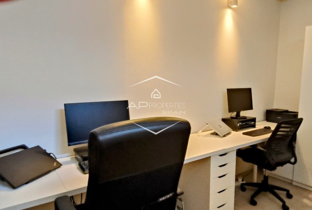 Reventa - Villa - Semi pareado -
Torrevieja