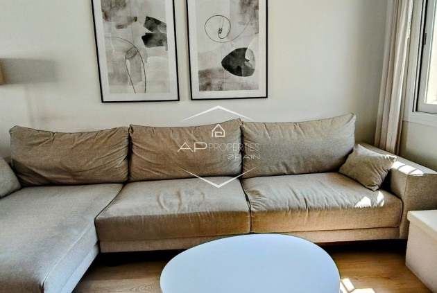 Reventa - Villa - Semi pareado -
Torrevieja