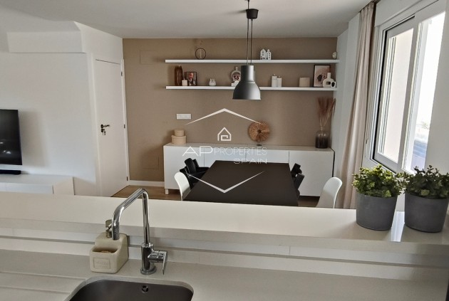 Reventa - Villa - Semi pareado -
Torrevieja