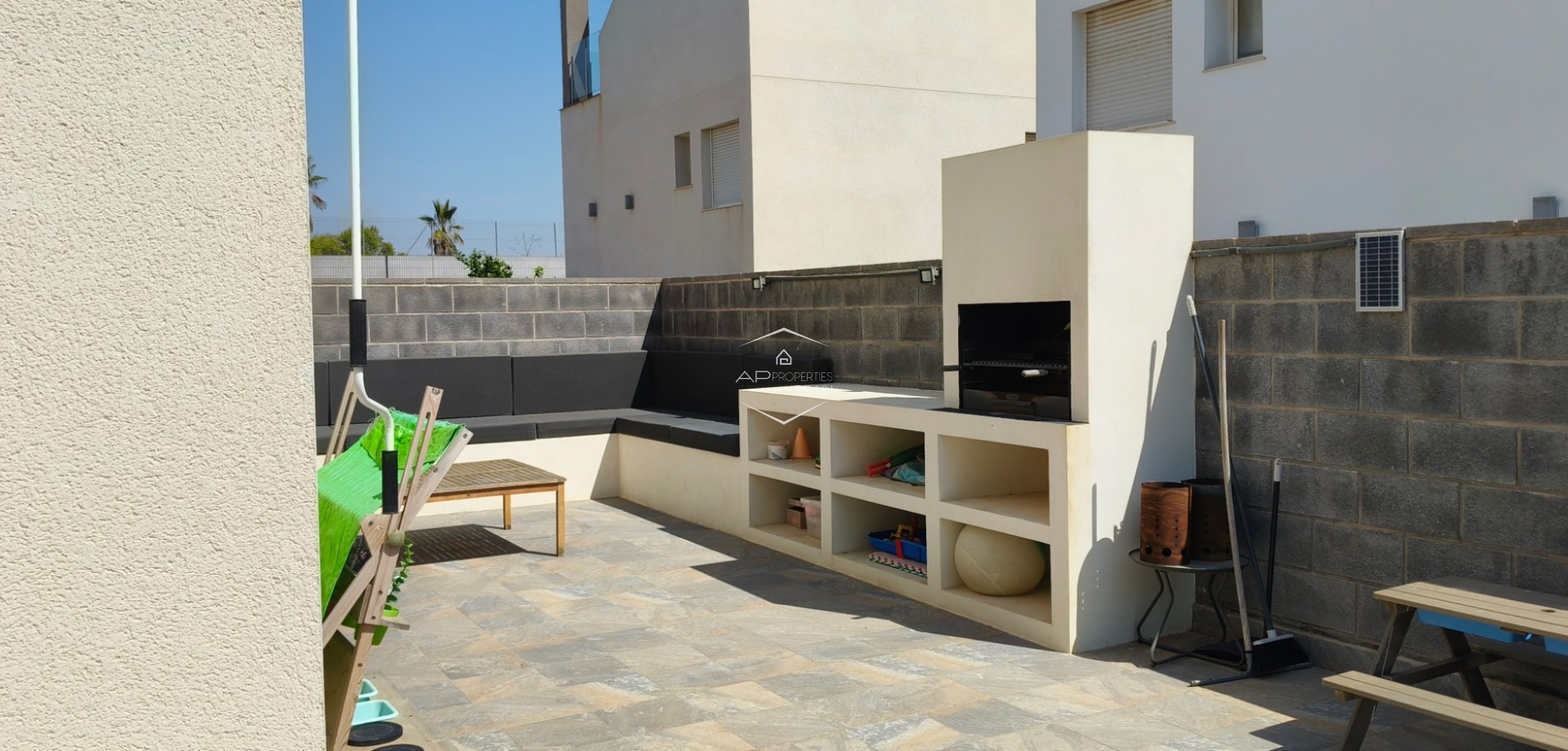 Reventa - Villa - Semi pareado -
Torrevieja