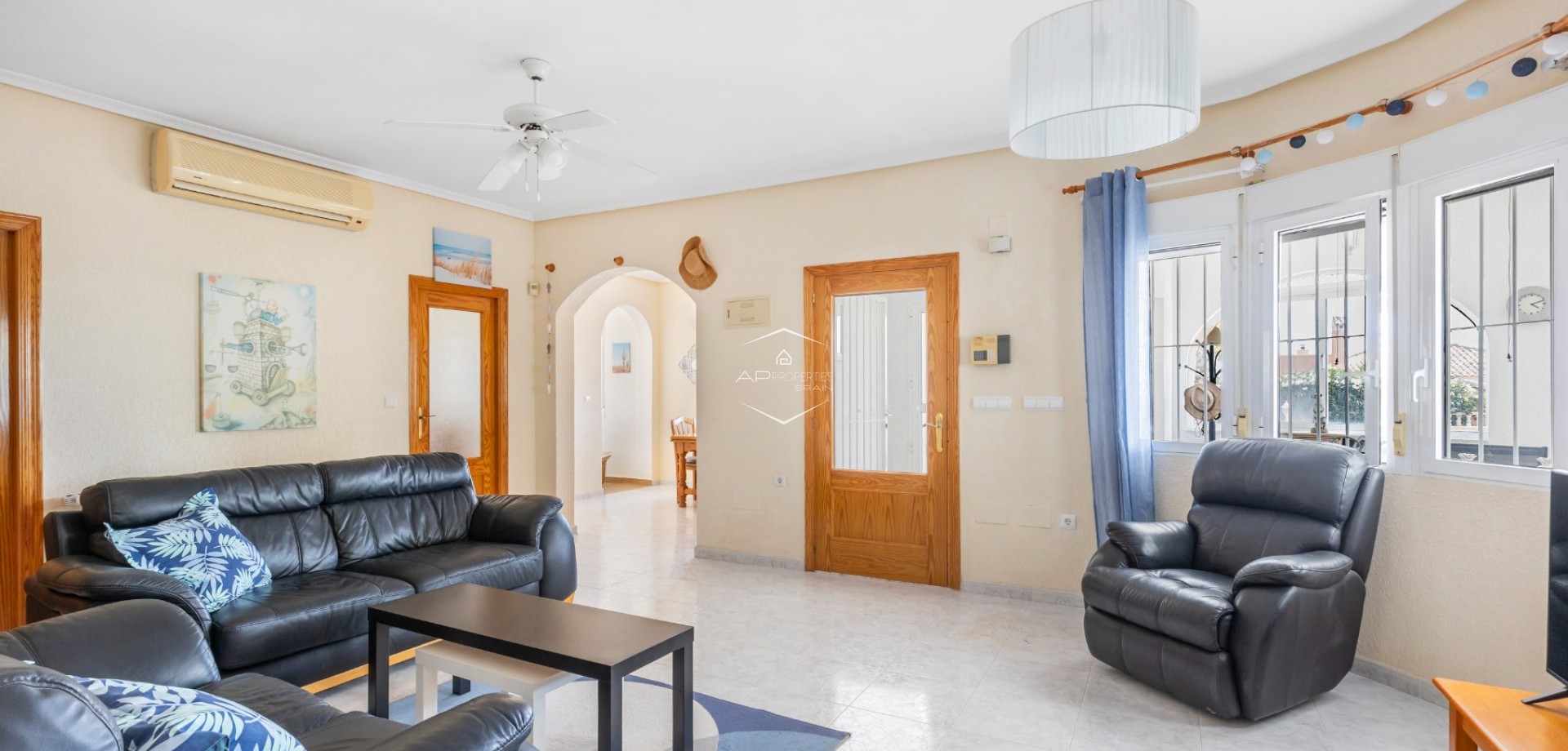 Odsprzedaż - Willa - Dom wolnostojący -
San Fulgencio