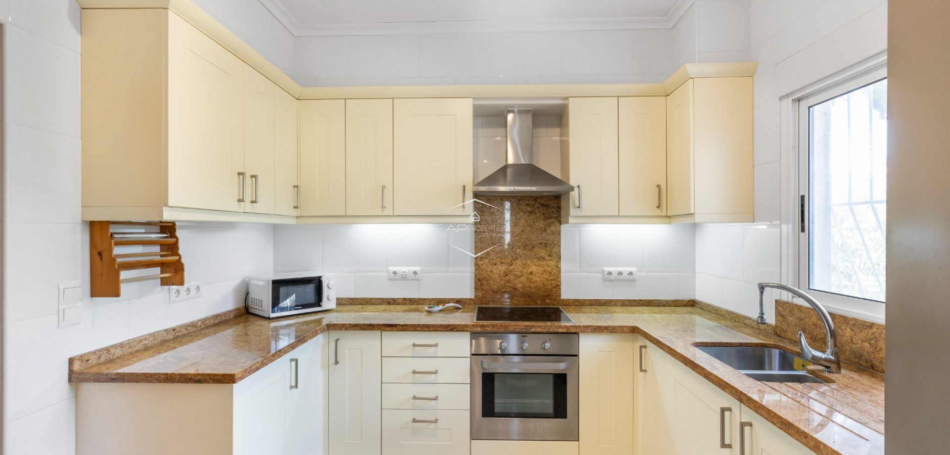 Odsprzedaż - Willa - Dom wolnostojący -
San Fulgencio