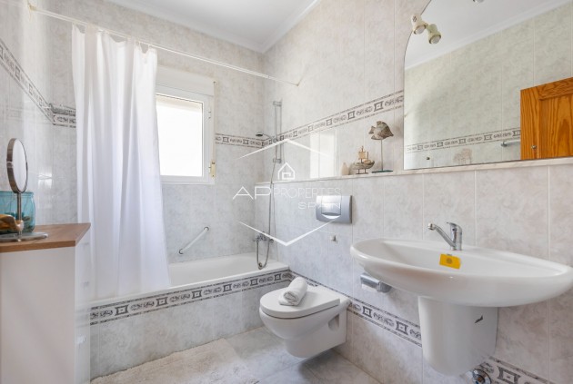 Odsprzedaż - Willa - Dom wolnostojący -
San Fulgencio