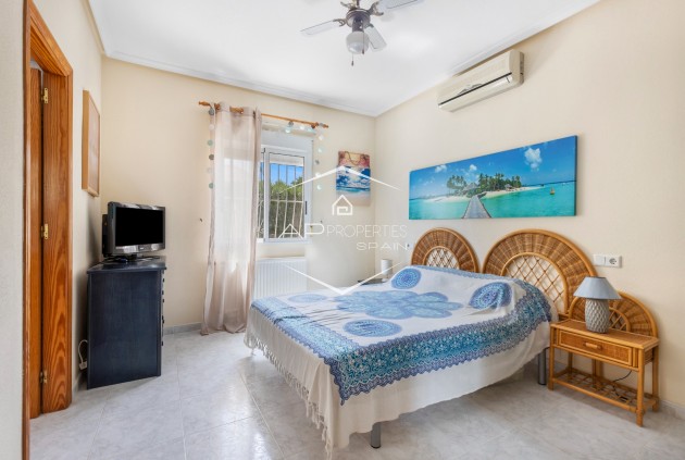 Odsprzedaż - Willa - Dom wolnostojący -
San Fulgencio