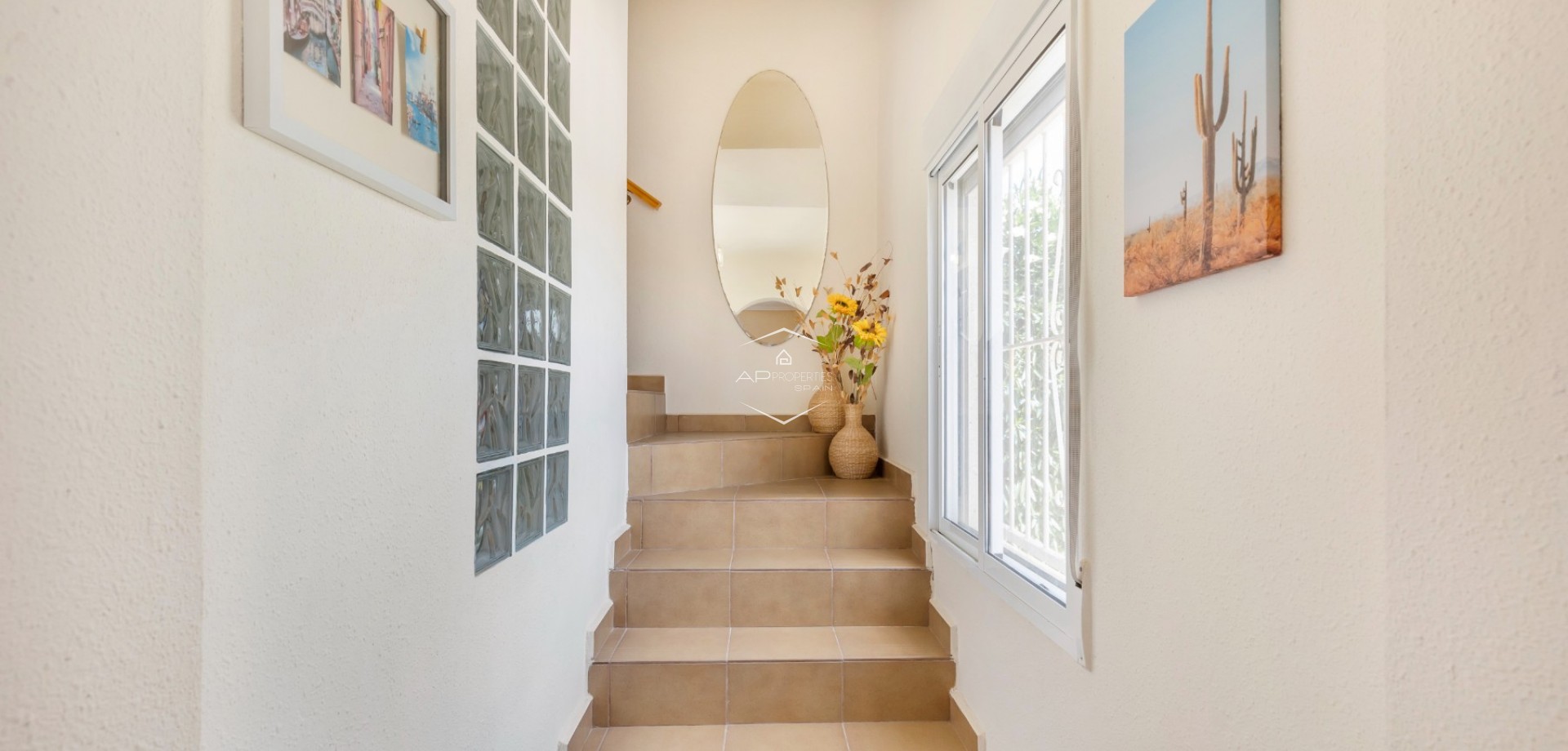 Odsprzedaż - Willa - Dom wolnostojący -
San Fulgencio