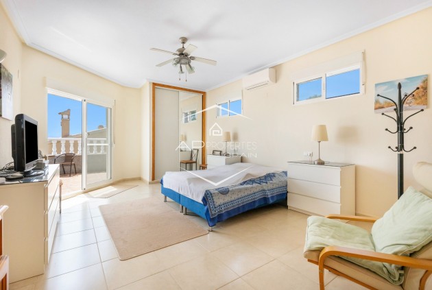 Odsprzedaż - Willa - Dom wolnostojący -
San Fulgencio