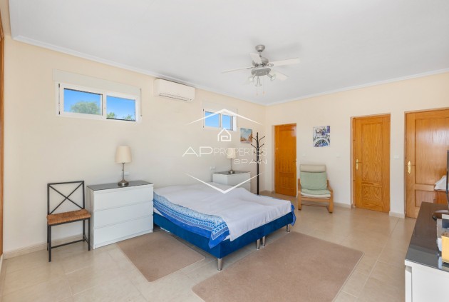 Odsprzedaż - Willa - Dom wolnostojący -
San Fulgencio