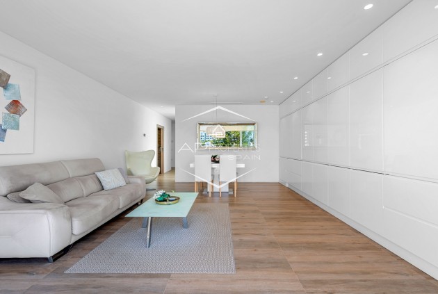 Resale - Apartment - Penthouse -
Orihuela Costa - Las Colinas Golf