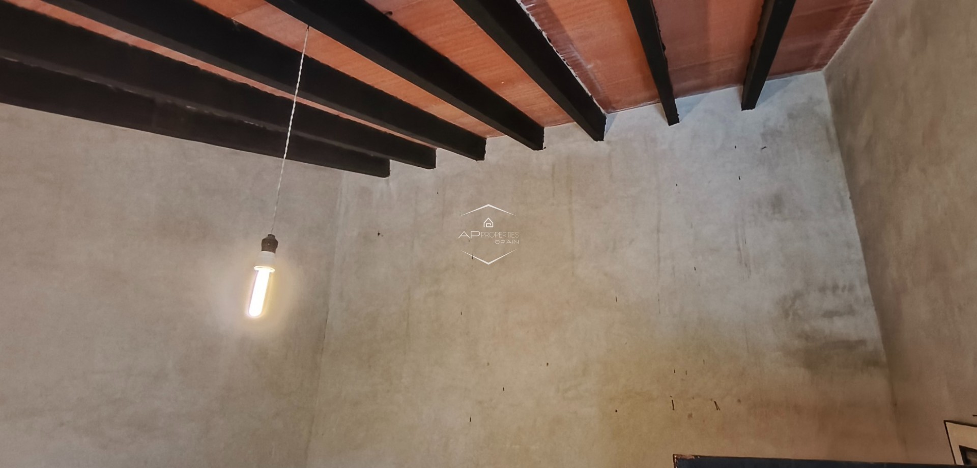 Herverkoop - Finca -
La Romana