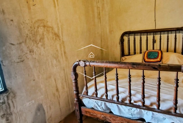 Herverkoop - Finca -
La Romana