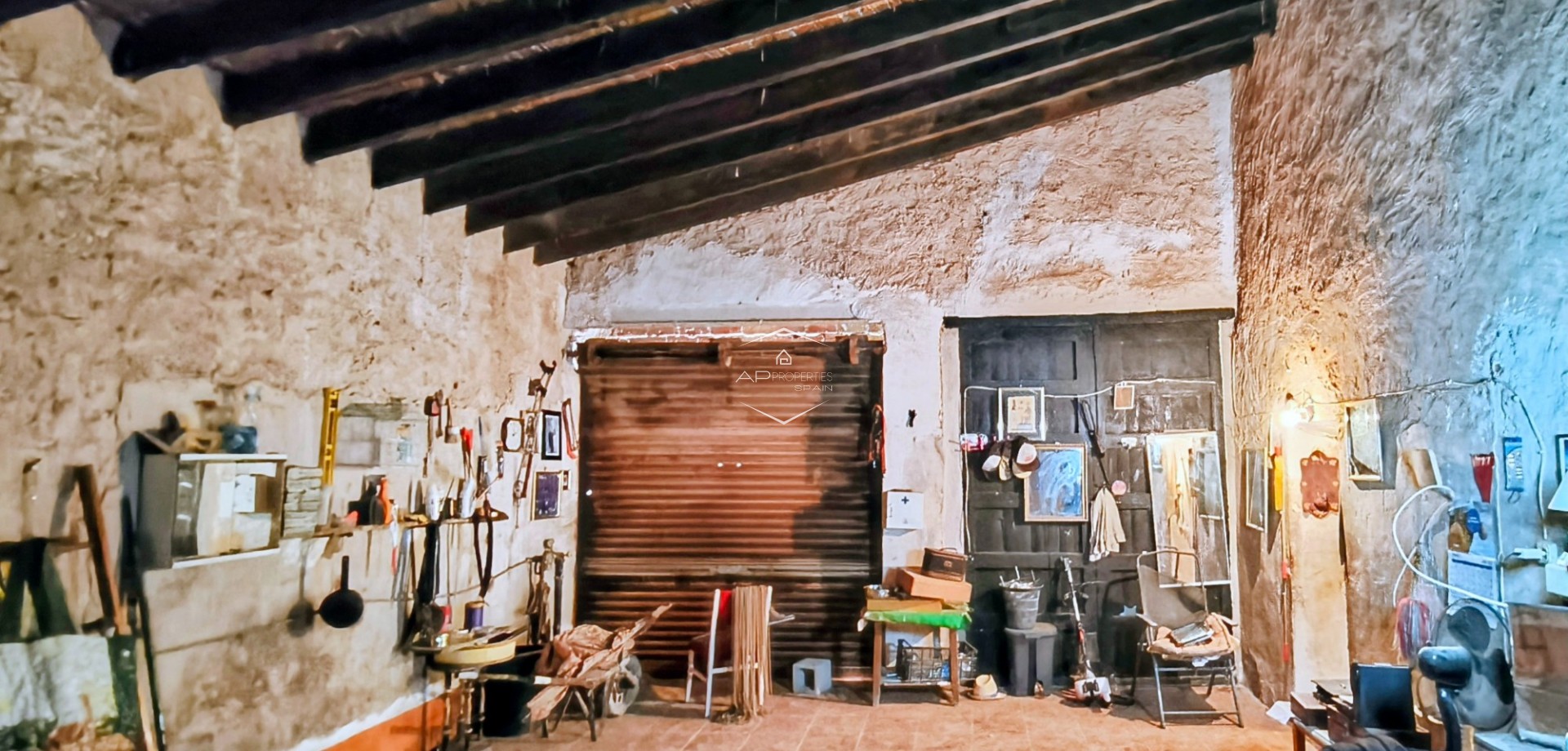 Herverkoop - Finca -
La Romana