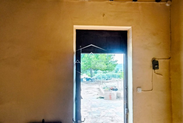 Herverkoop - Finca -
La Romana