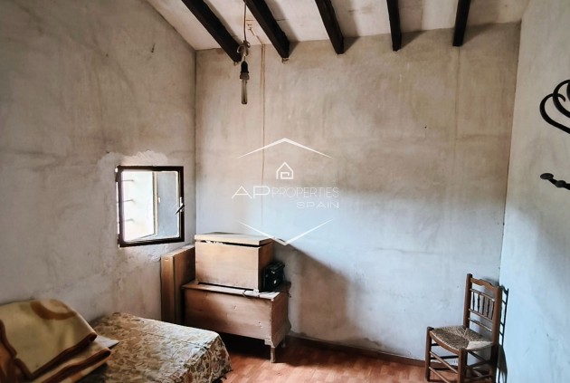 Herverkoop - Finca -
La Romana