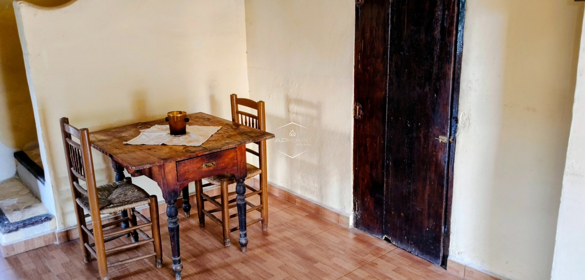 Herverkoop - Finca -
La Romana