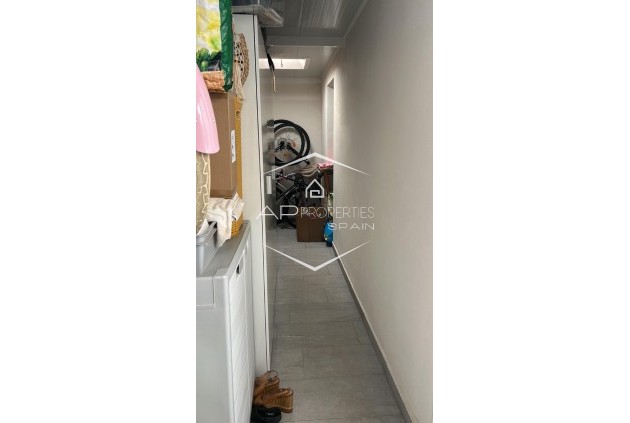 Reventa - Villa - Semi pareado -
Daya Nueva