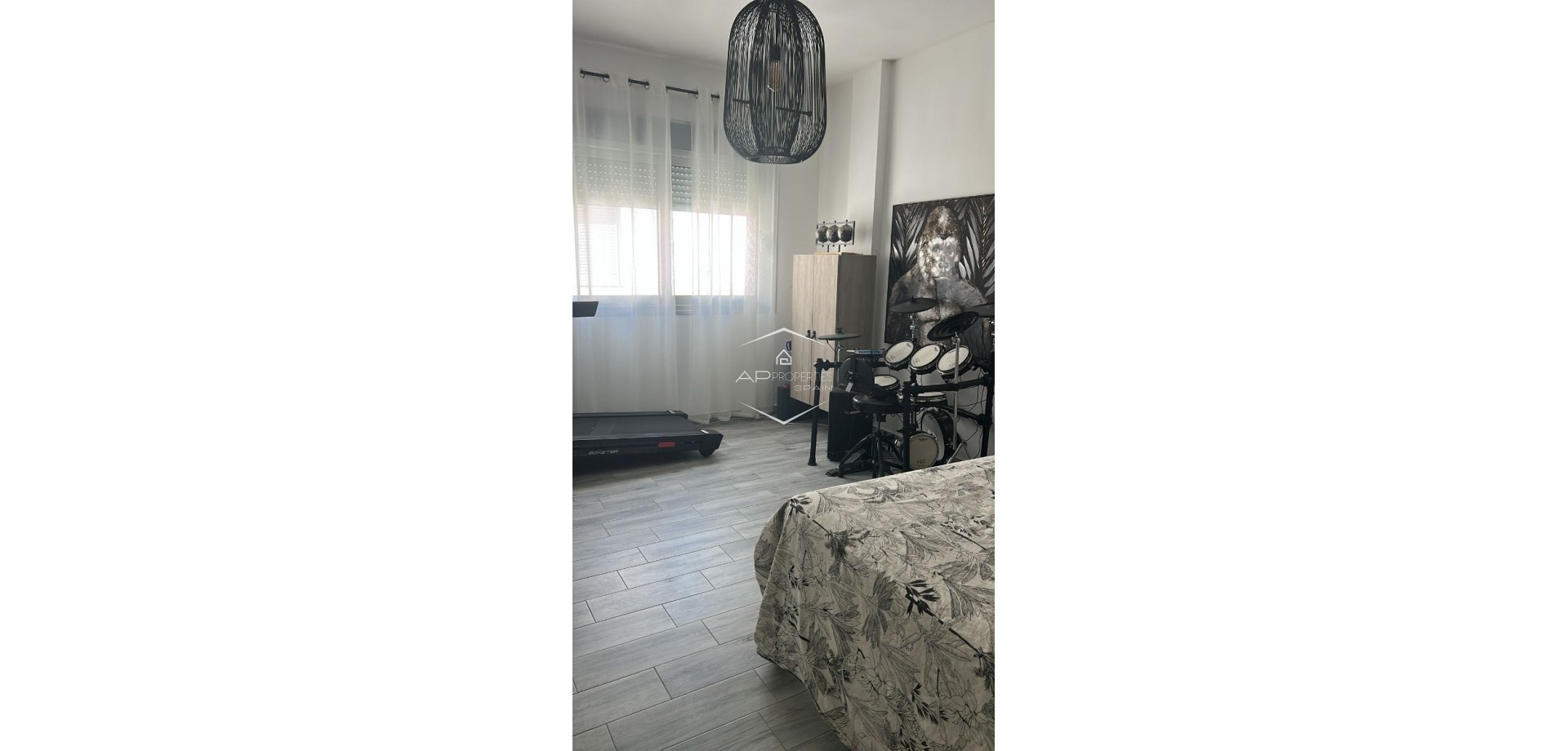 Reventa - Villa - Semi pareado -
Daya Nueva