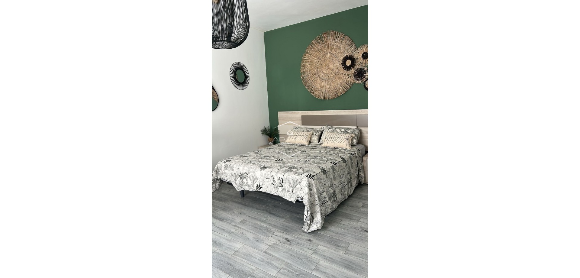 Reventa - Villa - Semi pareado -
Daya Nueva