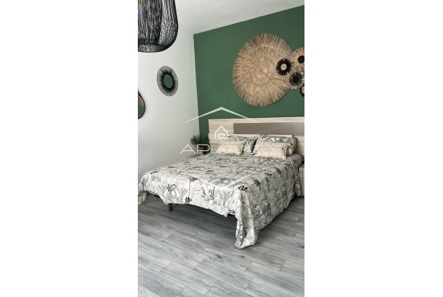 Reventa - Villa - Semi pareado -
Daya Nueva