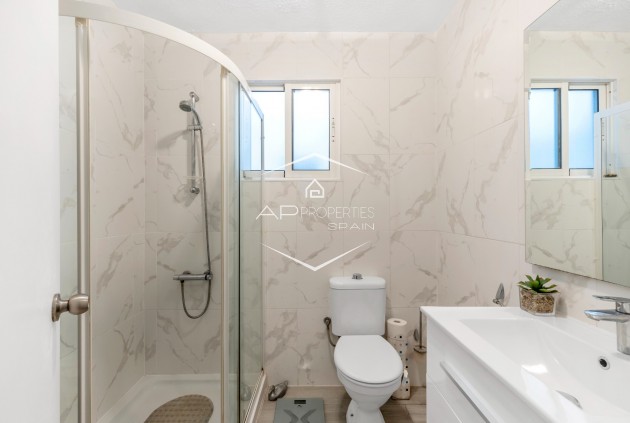 Resale - Apartment - flat -
Torrevieja - Playa del cura