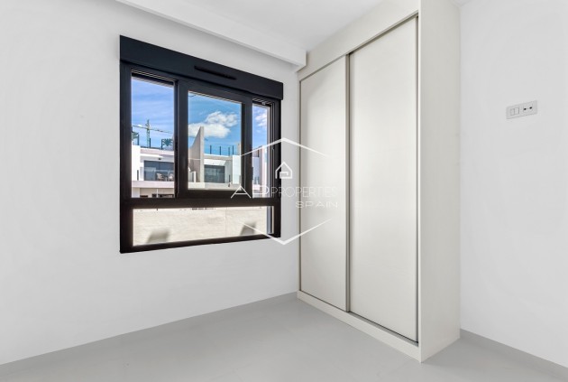 Resale - 1. Apartment / flat -
San Miguel de Salinas - Costa Blanca South