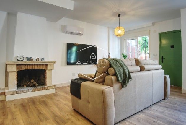 Reventa - Villa - Semi pareado -
Orihuela Costa - Costa Blanca South