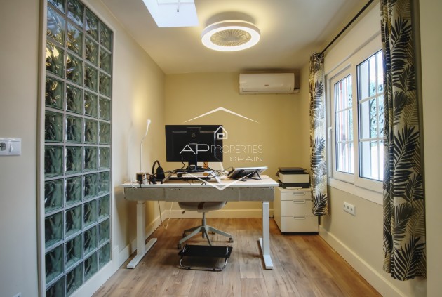 Reventa - Villa - Semi pareado -
Orihuela Costa - Costa Blanca South