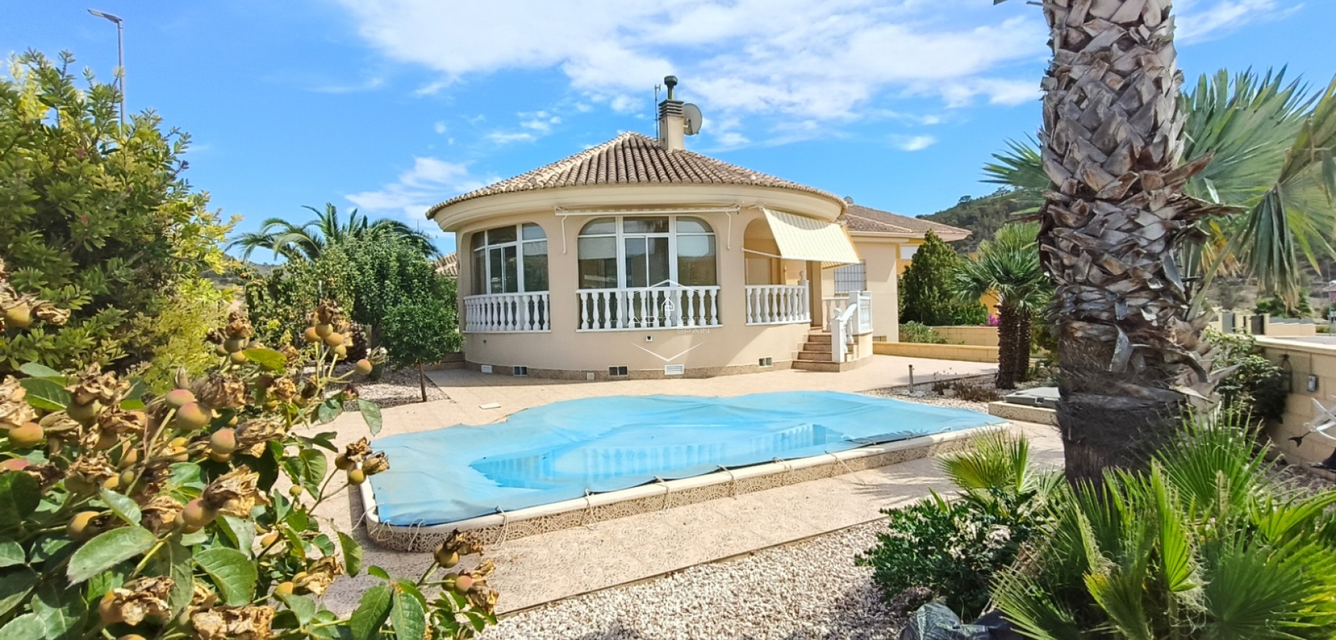 Reventa - Villa - Independiente -
La Romana