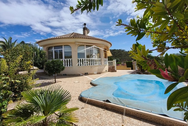 Reventa - Villa - Independiente -
La Romana