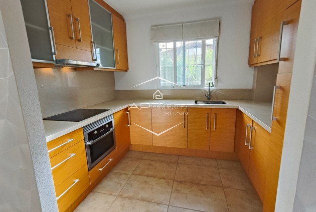 Reventa - Villa - Independiente -
La Romana