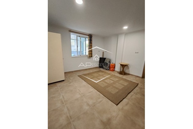 Reventa - Villa - Independiente -
La Romana