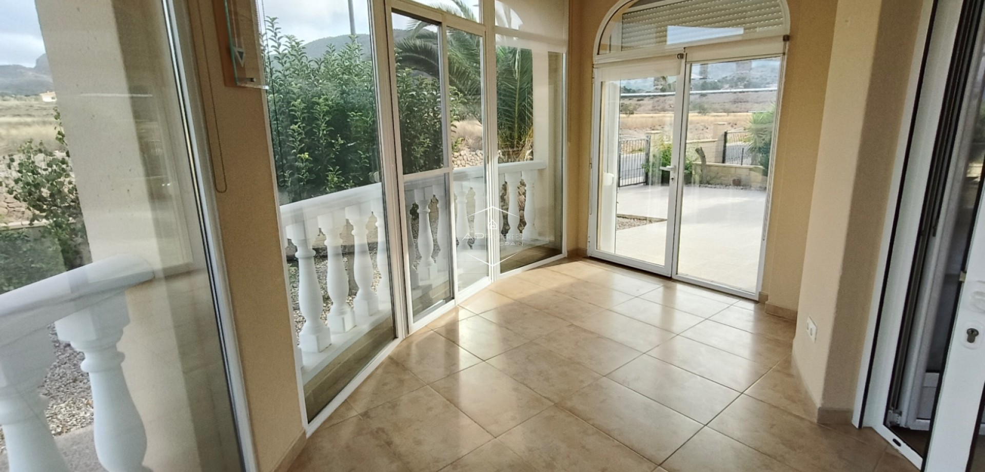 Reventa - Villa - Independiente -
La Romana