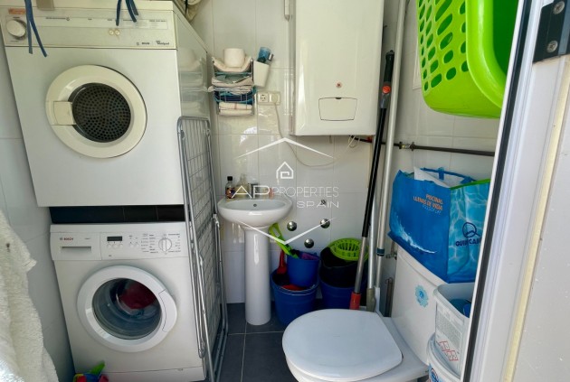 Odsprzedaż - Willa - Dom wolnostojący -
Hondón de las Nieves